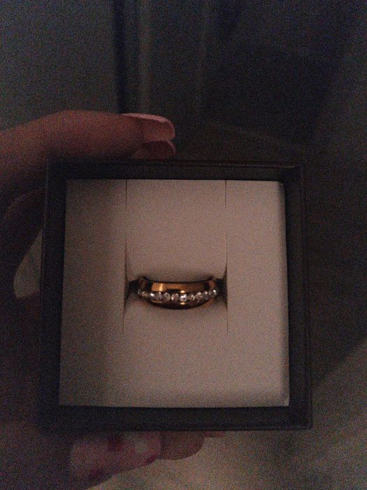 Кільце біжутерія з білими камінцями