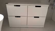 Duas cómodas com 2 gavetas brancas da gama Nordli Ikea