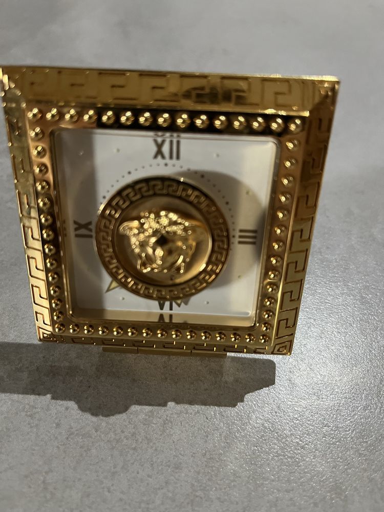 Gianni Versace oryginalny zegarek stołowy - unikat
