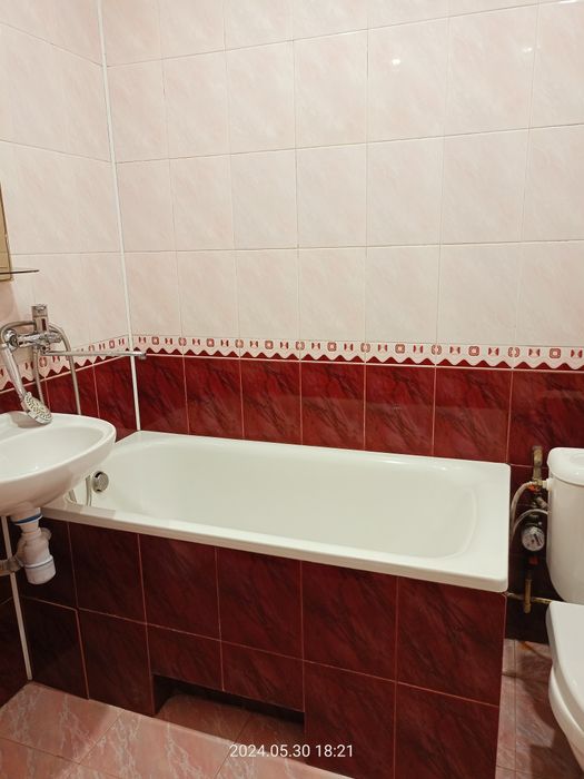 Підселення в двокімнатну квартиру ( без власниці).