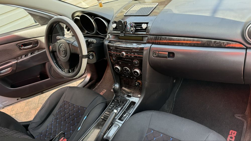 Продам мазда 3.