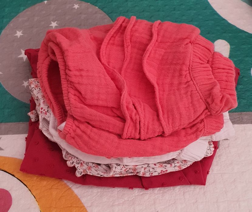 Lote de vestido e tapa fralda 1/3 meses