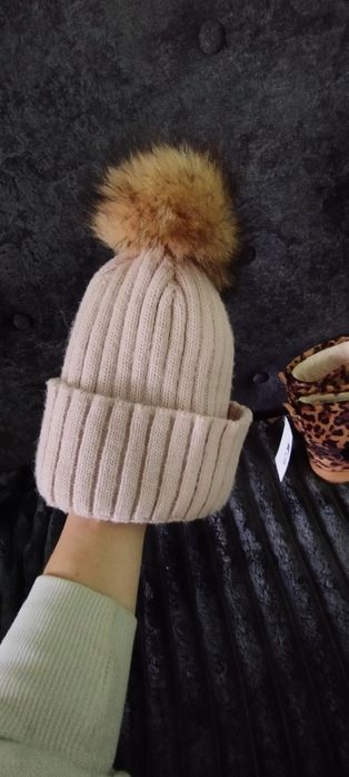 Продам шапку зимову