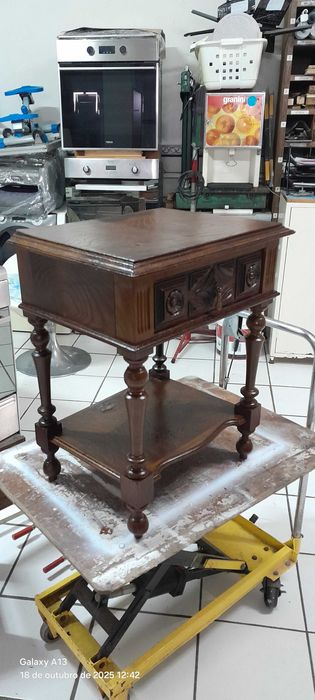 Mesinha de cabeceira nº 7