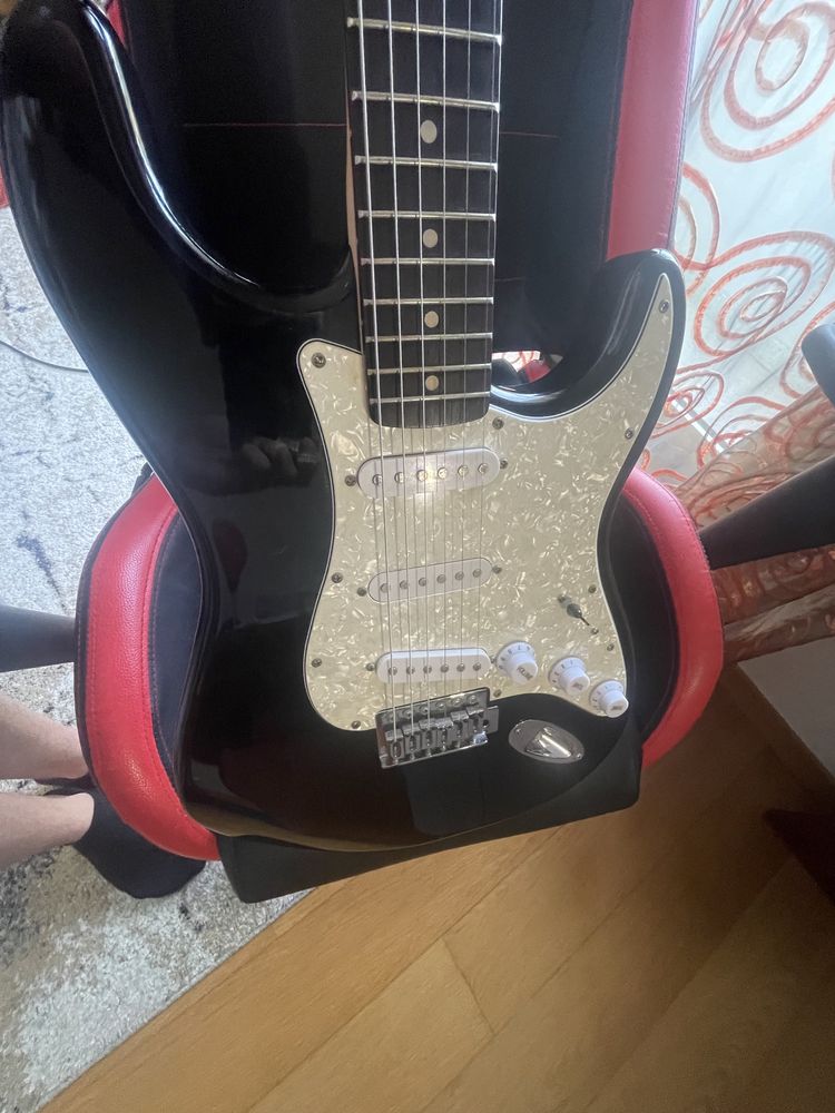 Guitarra Fender Squier Bullet