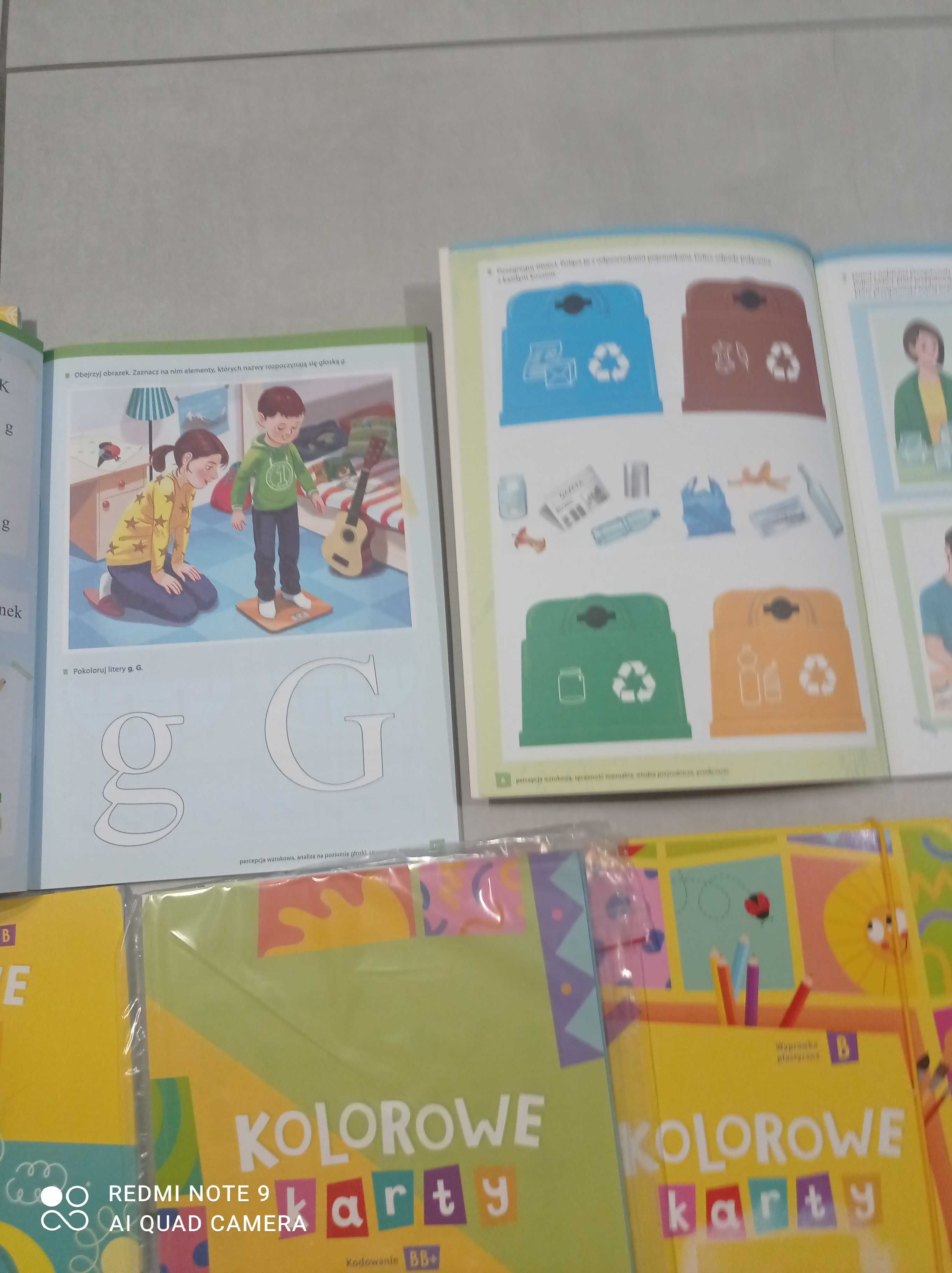 Kolorowe karty książki dla dzieci