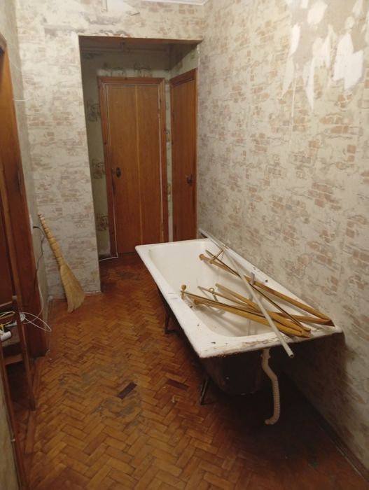 Продам чугунную ванну