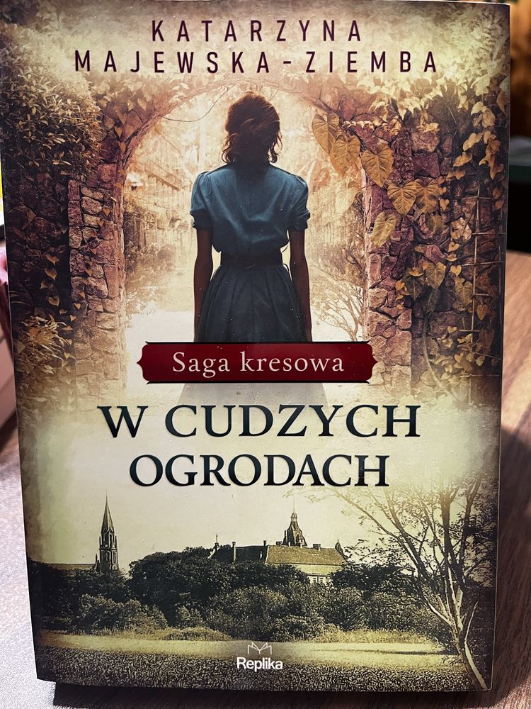 Ksiakzi zetawem 100