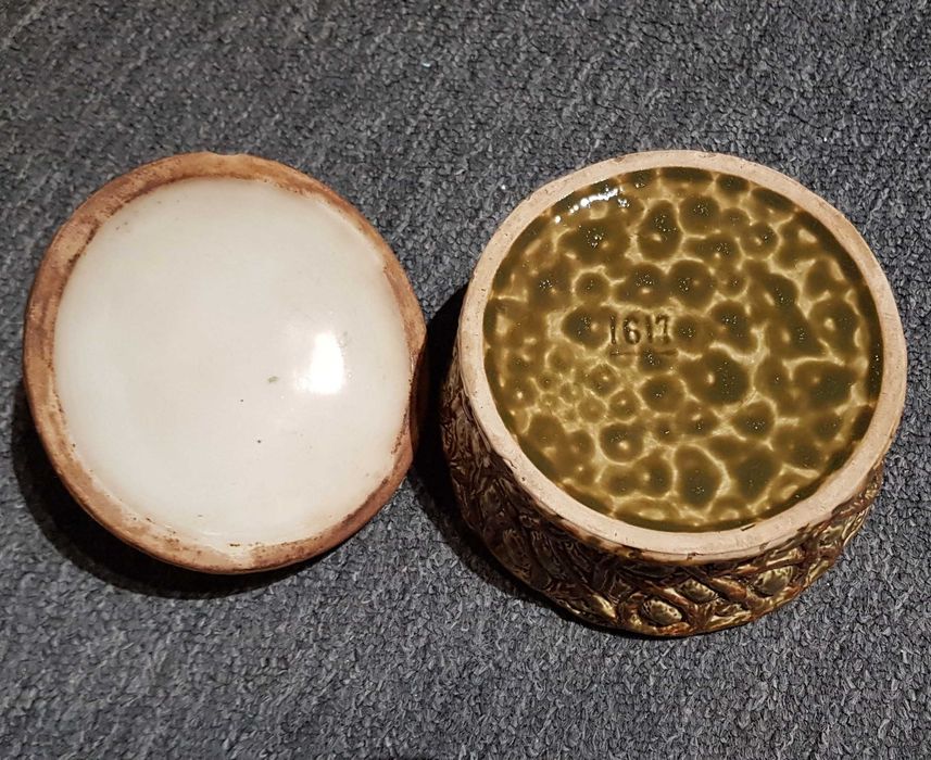 Pojemnik na orzechy, M.S. Kuzniecow, Konakowo, przełom XIX i XX w.