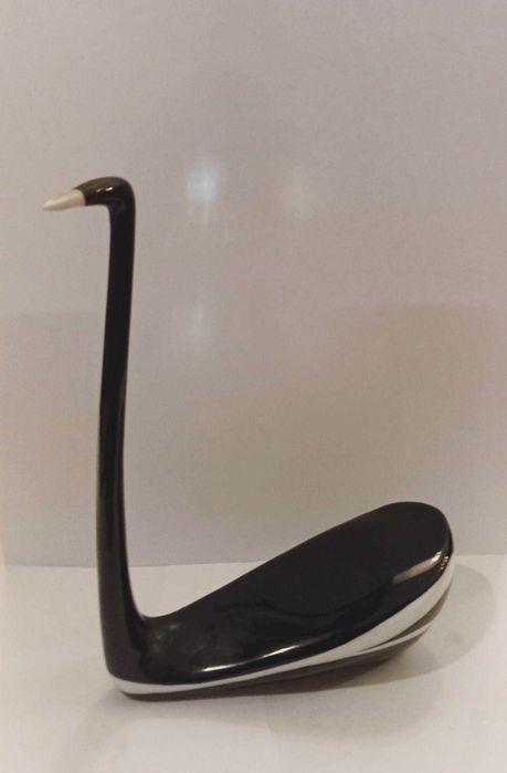 Figurka porcelanowa ,,Łąbędź królewski", M. Naruszewicz 1960