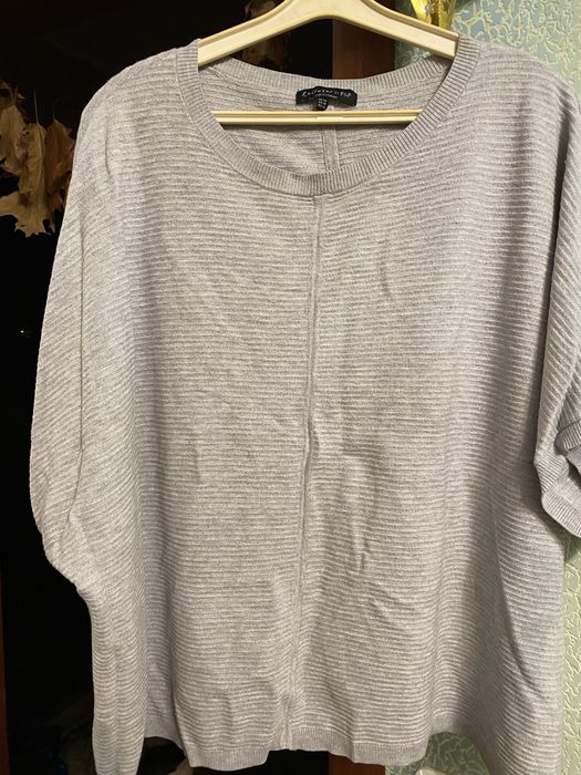 Віддам речі 44-46р