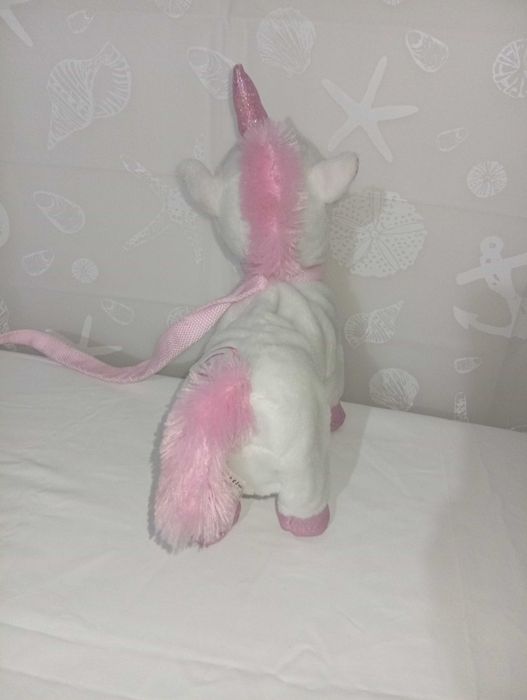 Bialutki jednorożec chodzący na smyczy interaktywny