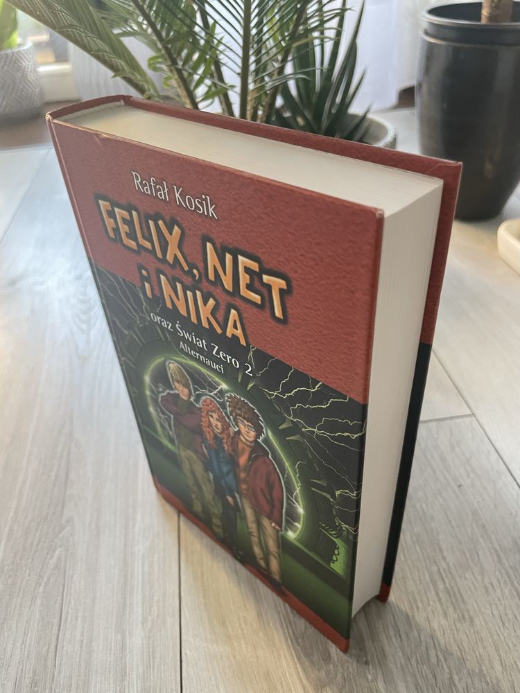 Felix, Net i Nika R.Kosik cz. Świat Zero 2. Nowa.
