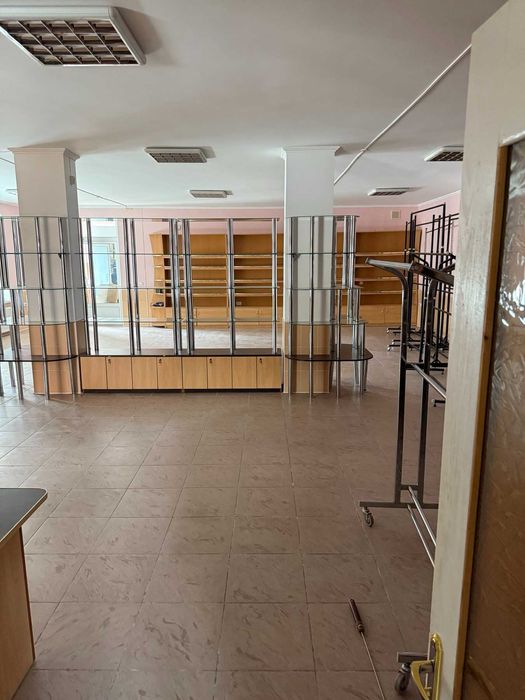 Оренда приміщення під магазин м.Волочиськ