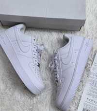 Nike Air Force 1 Low '07 White EU 38