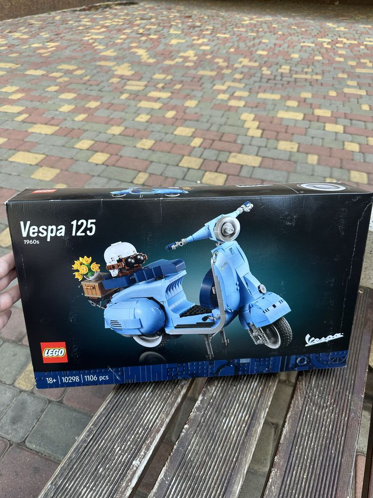 LEGO Creator Vespa 129 10298