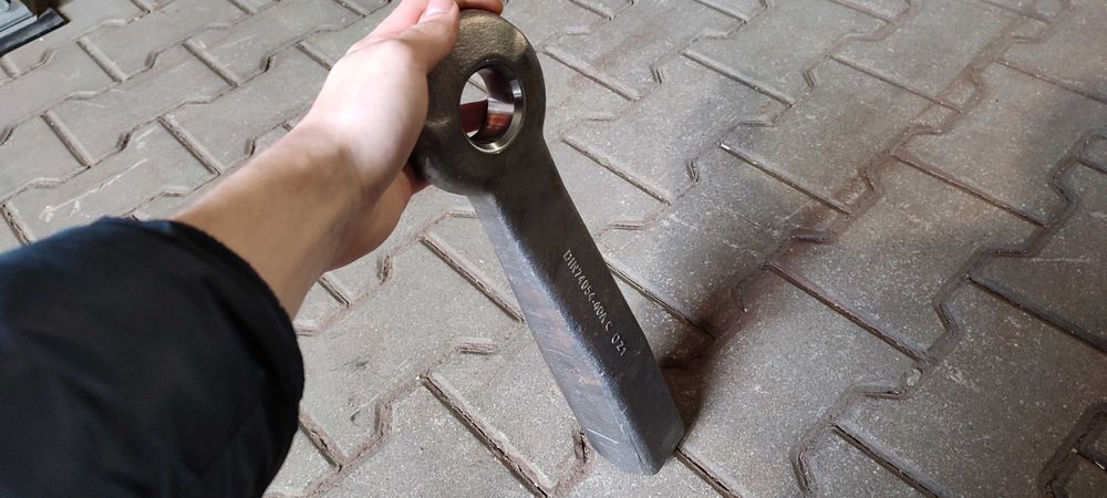 Ucho dyszla przyczepy fi 40mm do wspawania, oko dyszla, zaczep