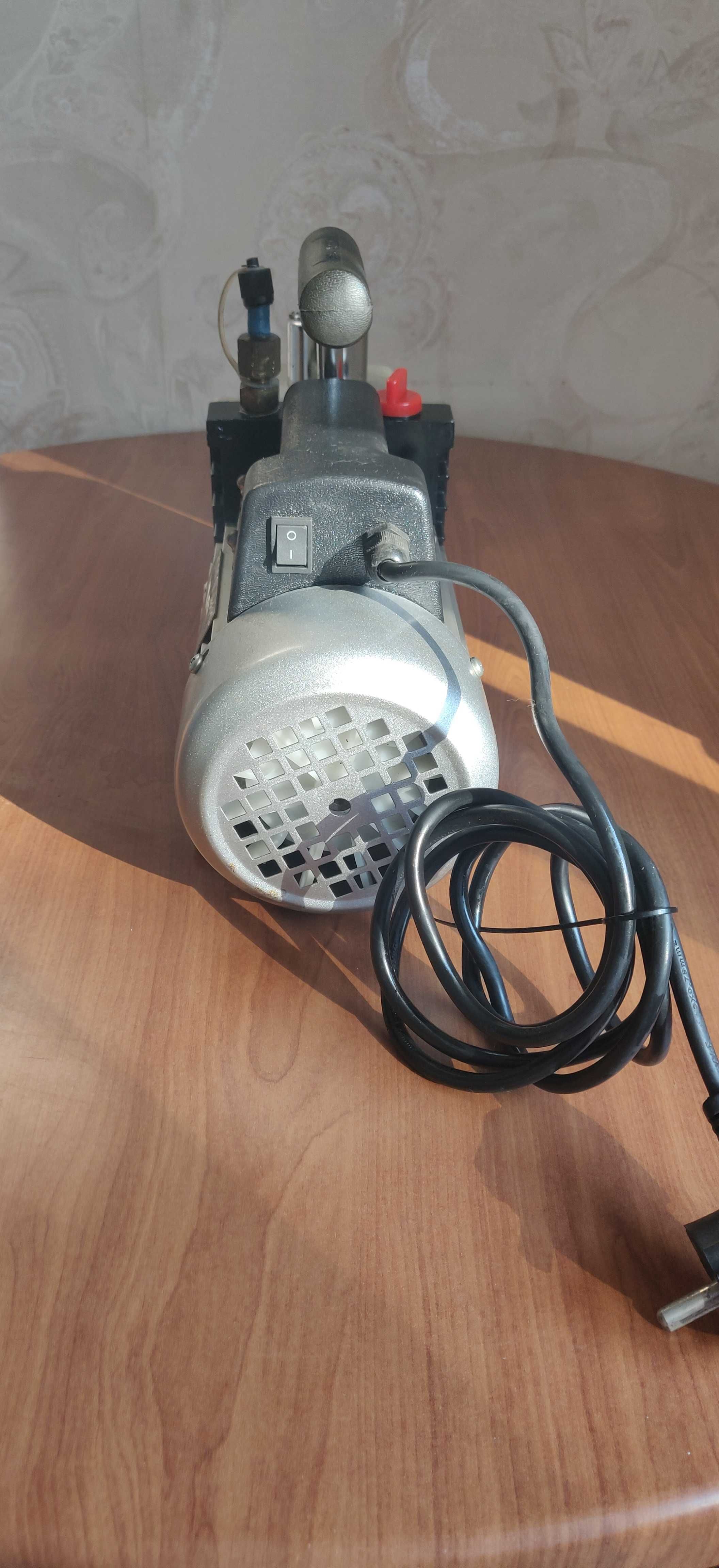 Вакуумный насос 2TW-0,5C (220V) двухступенчатый