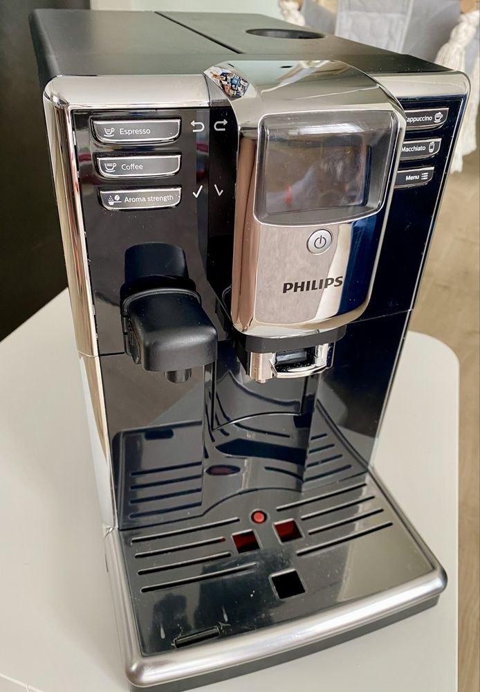 Ekspres philips latte go