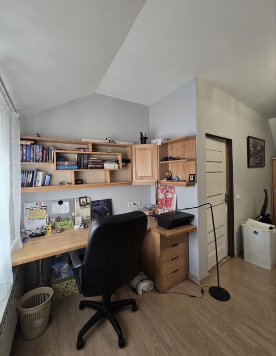 Напівособняк із загальним двориком