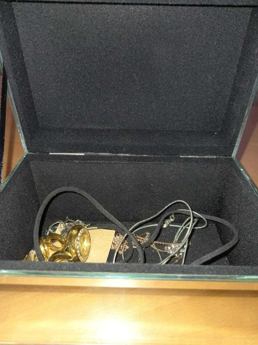 Зеркальная шкатулка