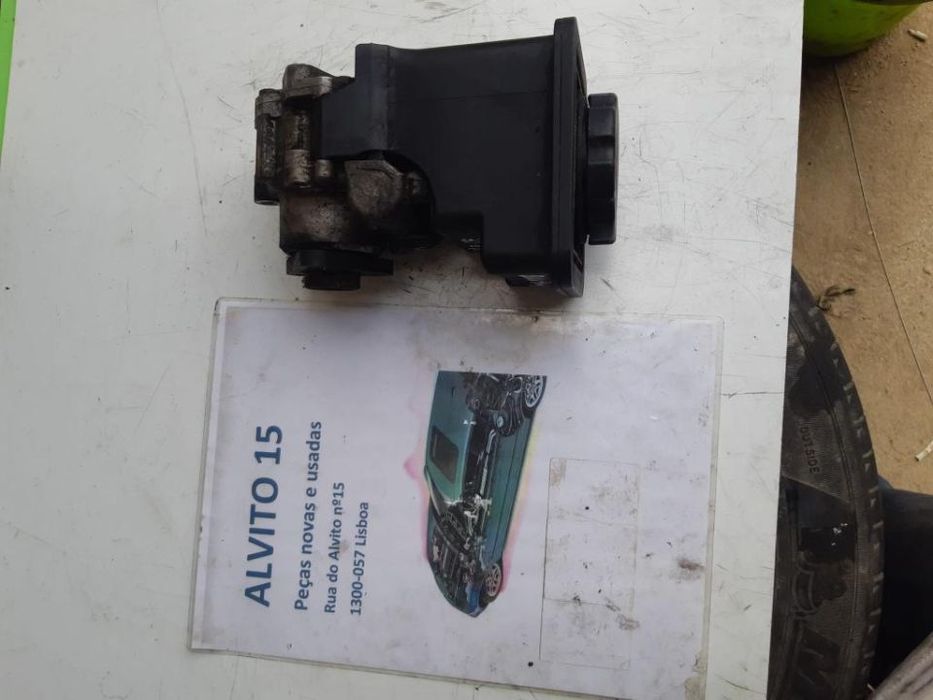 bomba de direção assistida  BMW X5 3.0