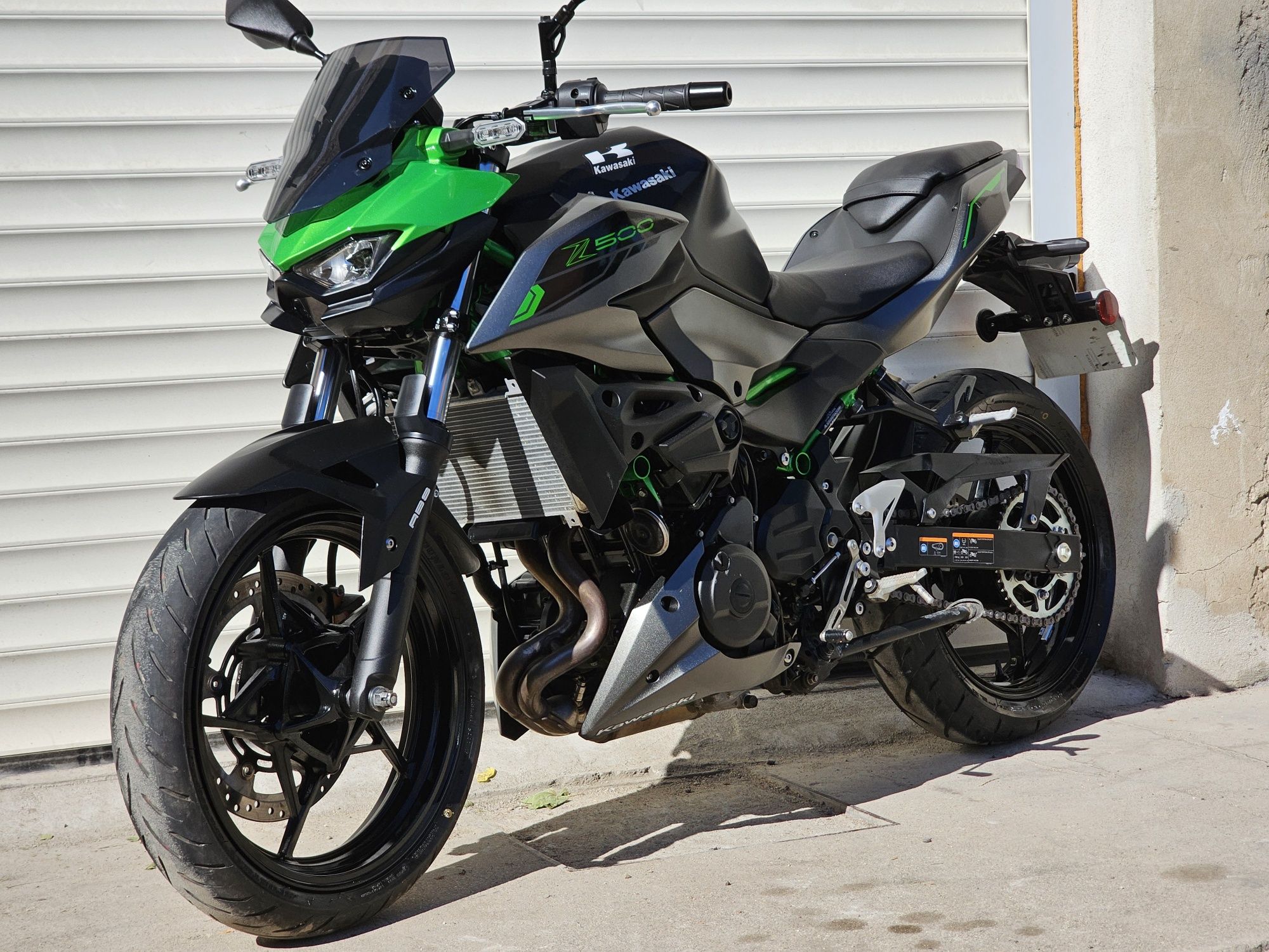 Kawasaki Z500  przebieg 2tys km 2024 rok nowy model