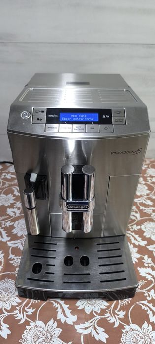 Máquina café delonghi primadonna S