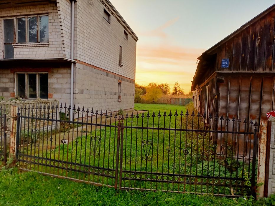 Dom nad Jeziorskiem. Brodnia