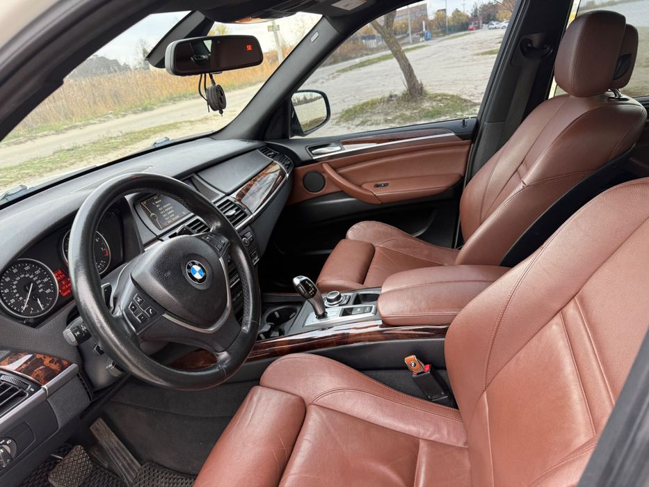 Продам BMW x5 e70