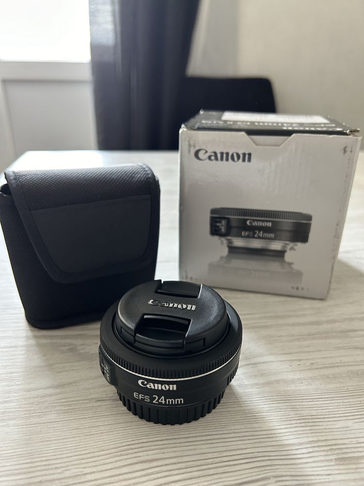 Обʼєктив Canon EF-S 24 mm f/2,8 STM