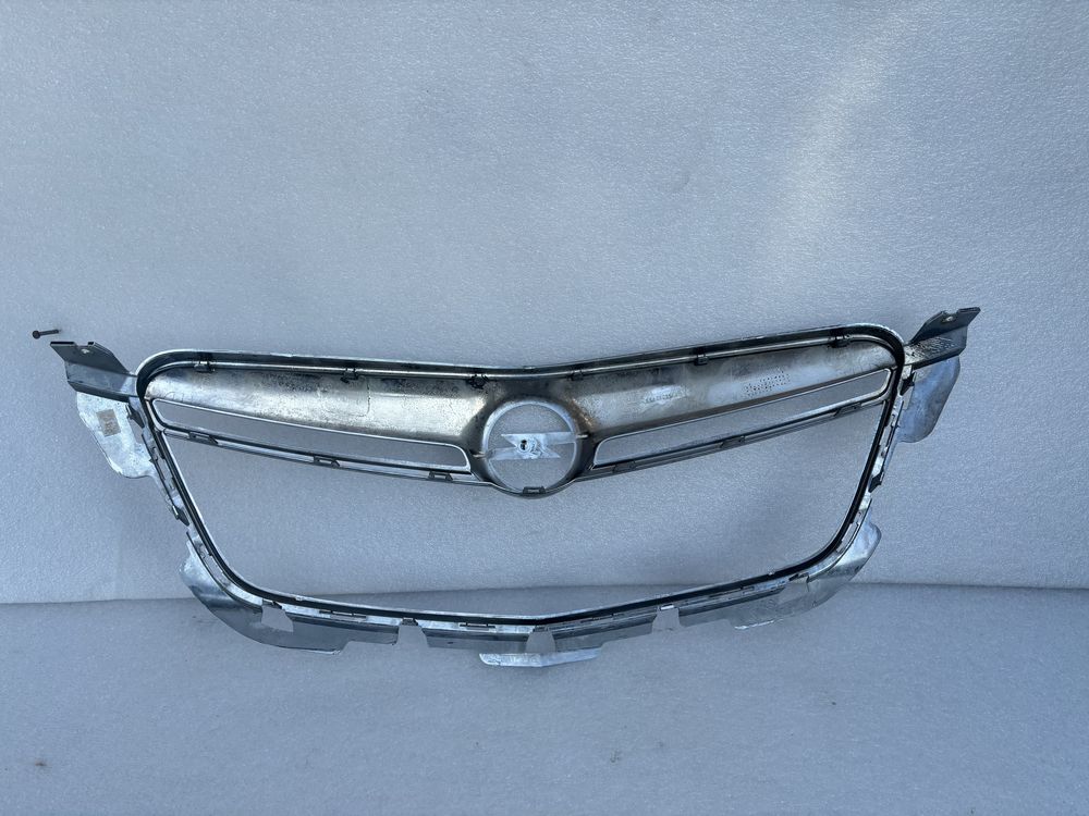 Opel Mokka I 1 chrom listwa ramka grilla grill atrapa zderzaka przód