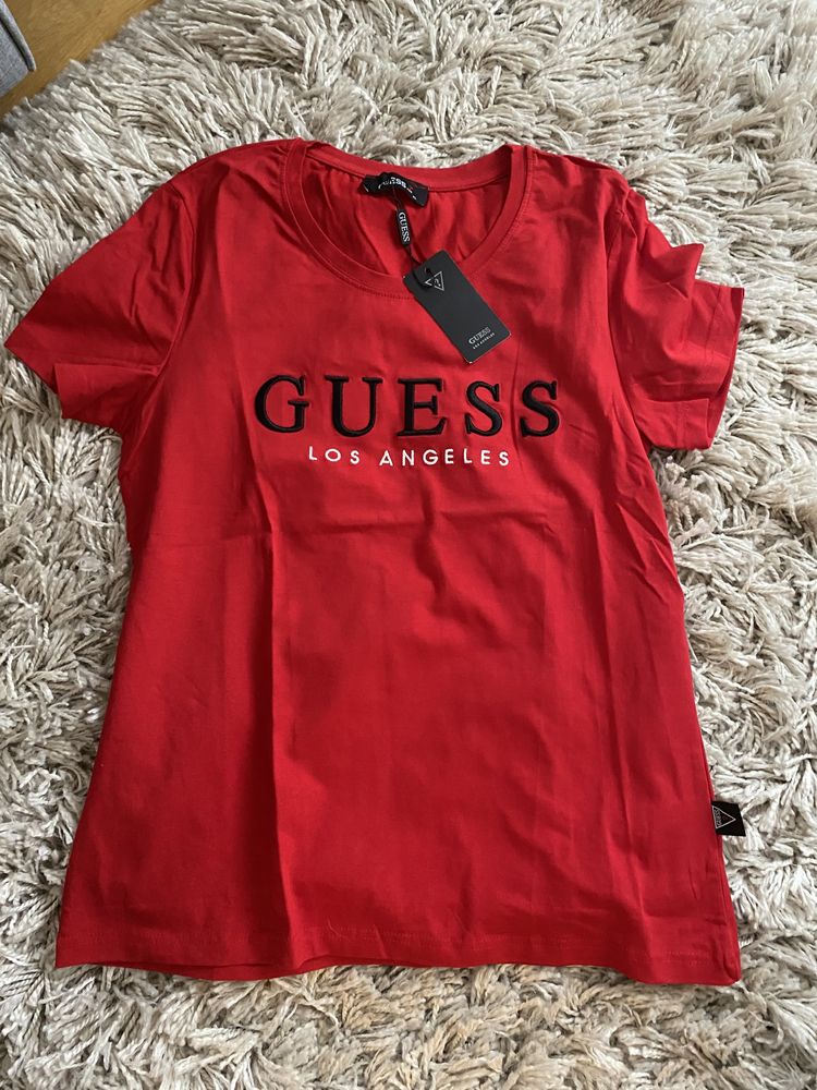 Czerwona koszulka Guess rozm M