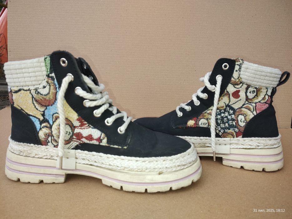 Ботинки демісезонні, унісекс. Розмір 42, 26 см