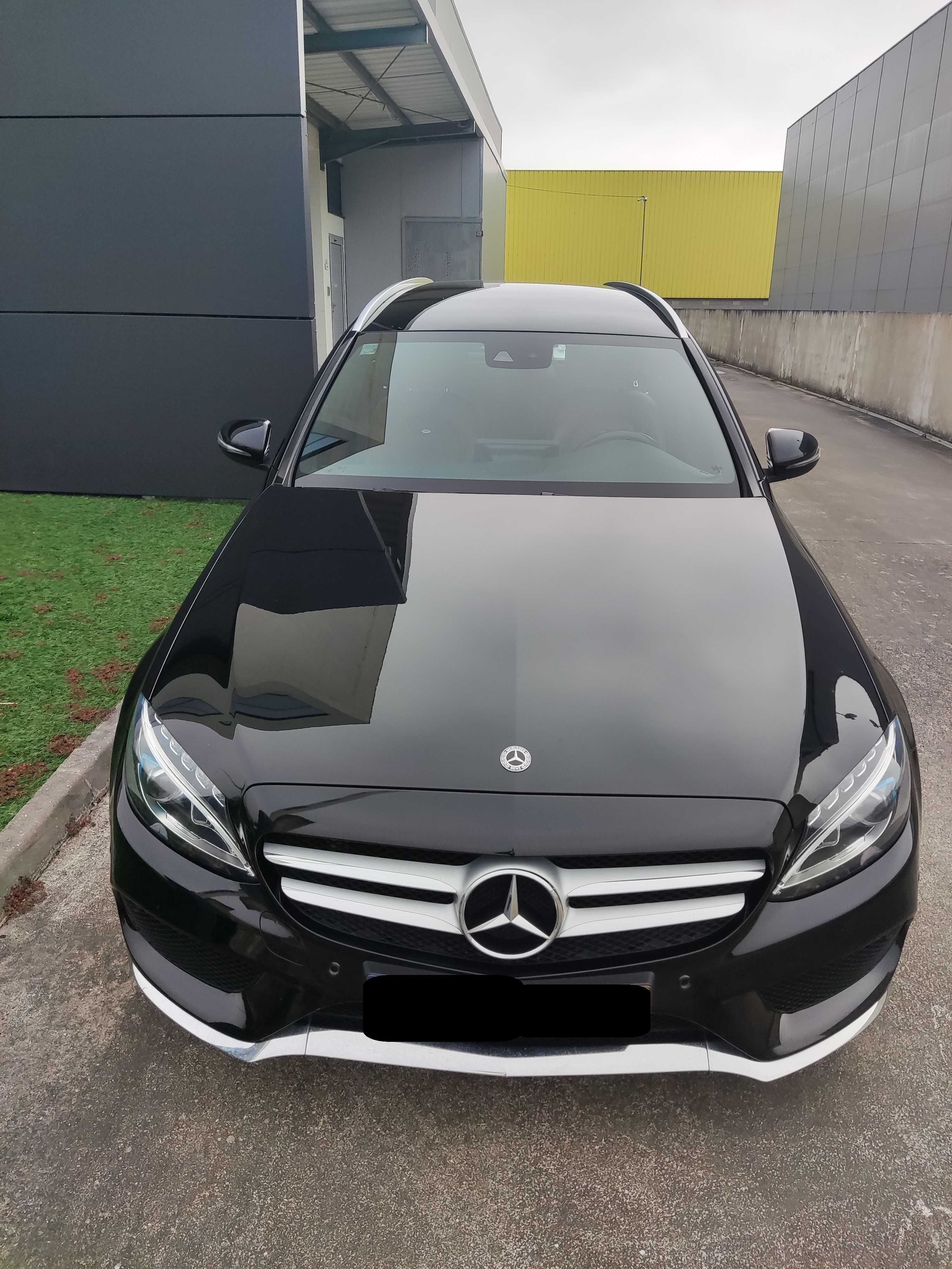 Mercedes  C 350E.