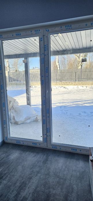 Клінінг Київ,  сезонне миття вікон, хімчистка м'яких меблів