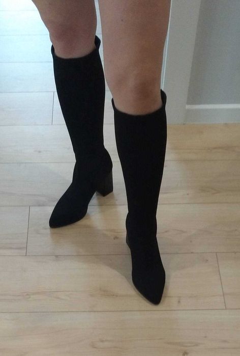 Czarne kozaki z materiałową cholewką rozmiar 38