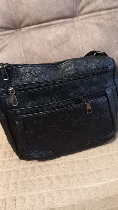 Сумка на плече чорна