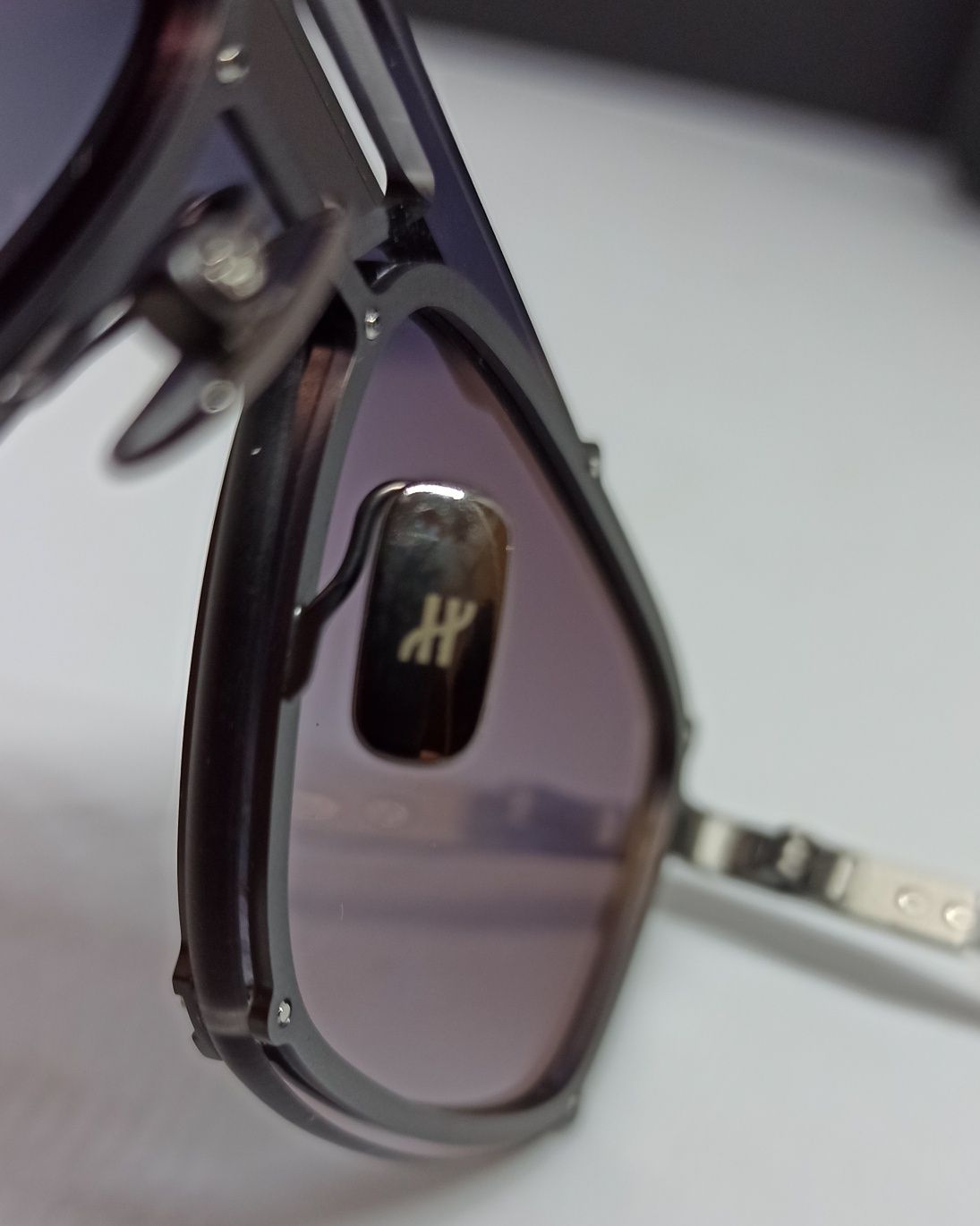 HUBLOT H 040 очки унисекс серо фиолетовый градиент в сером металле