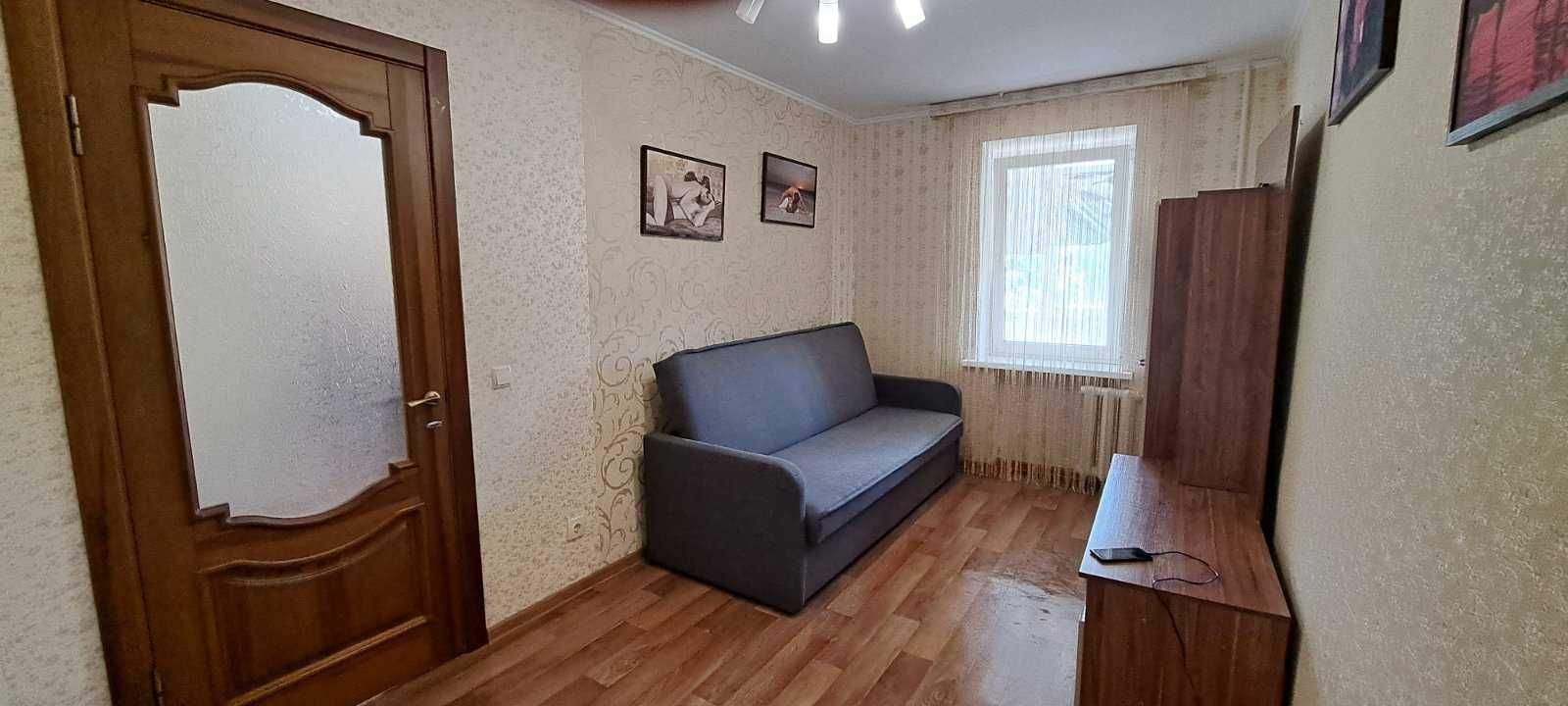 Продаётся добротная двухкомнатная квартира в Корабельном S1