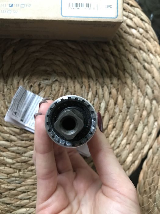 Каретка Shimano BB-UN300