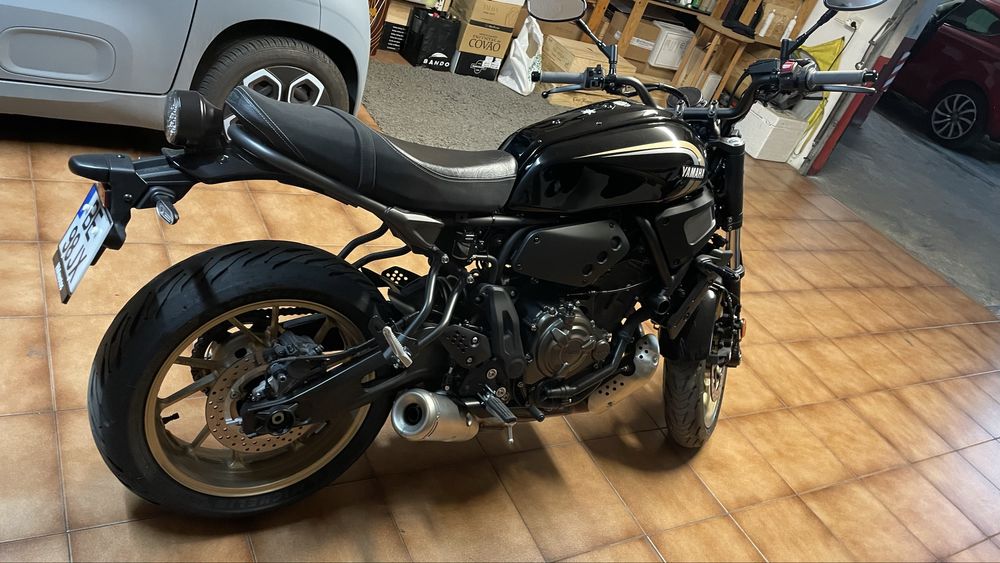 Yamaha xsr 700 de 2023 com 4 mi km nova