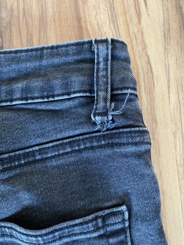 Spodnie jeansowe Primark rozmiar 38