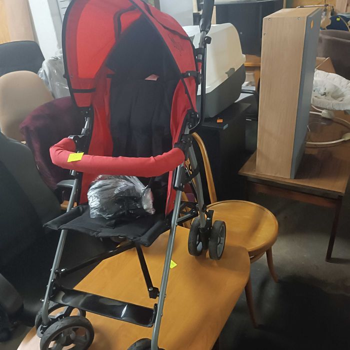 Wózek spacerowy w ładnym stanie
