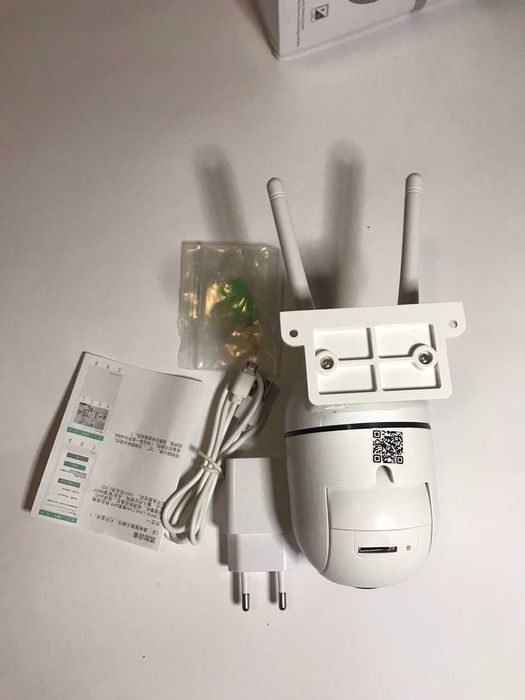 Поворотна камера WIFI