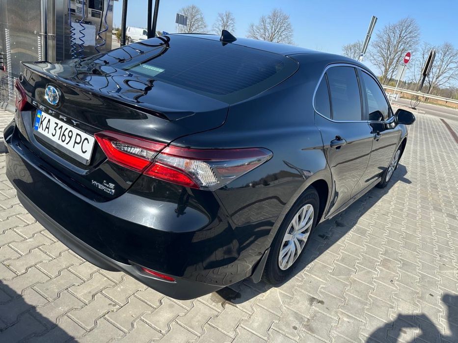 Автомобіль Toyota Camry 70, 2022 рік, гібрид, Тойота Камрі 70, 64000