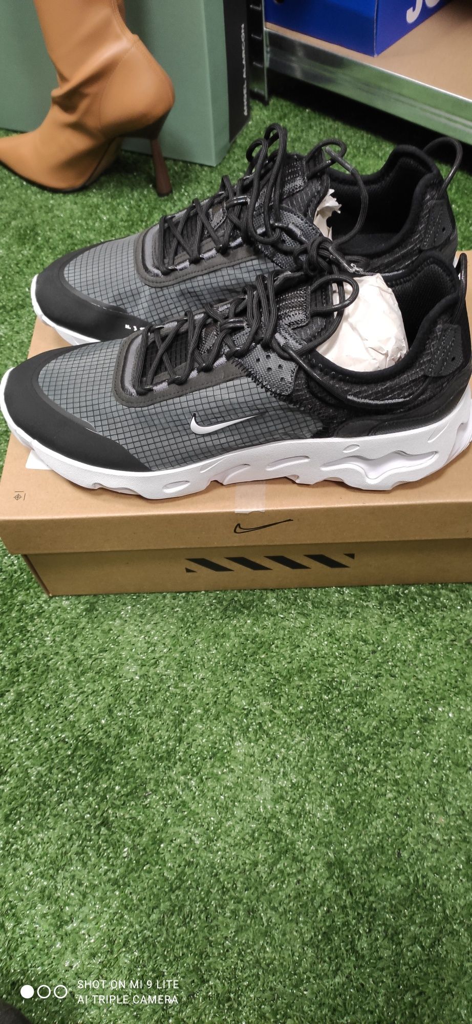 Buty Nike React Live