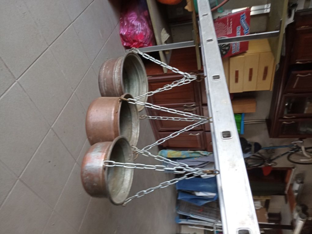 Vasos em cobre para floreira