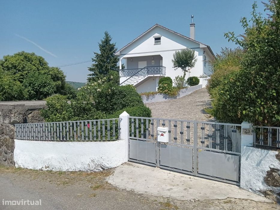 Moradia t3 em Cunha, Paredes de Coura