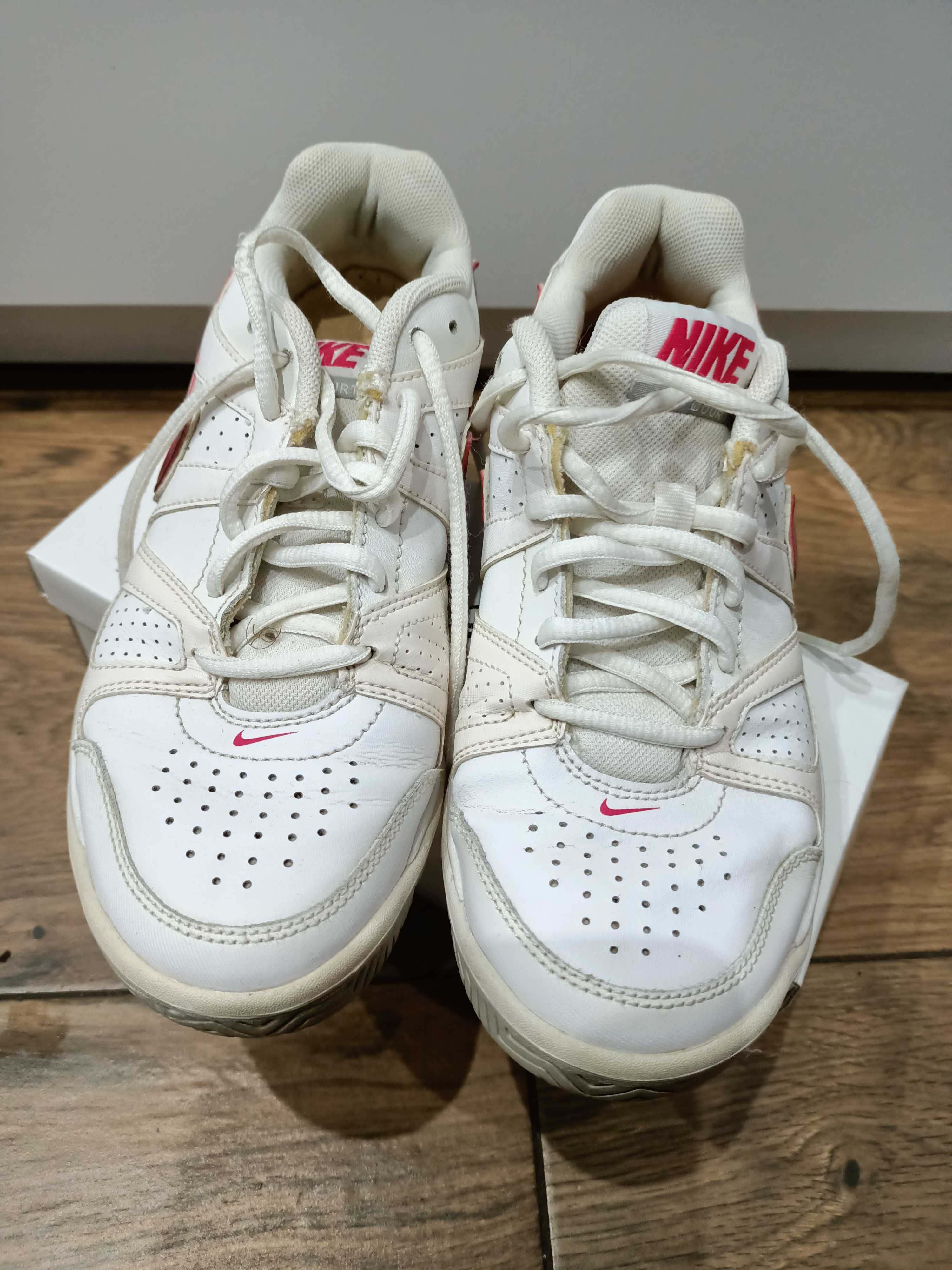 Buty sportowe białe Nike